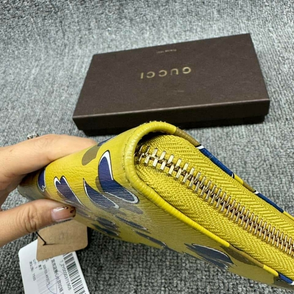 100% Authentic Gucci Leather Wallet - Picture 8 of 13